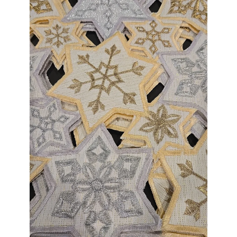 St. Nicholas Square Snowflake Cutout Placemat Set of 4 ~ NWT 13